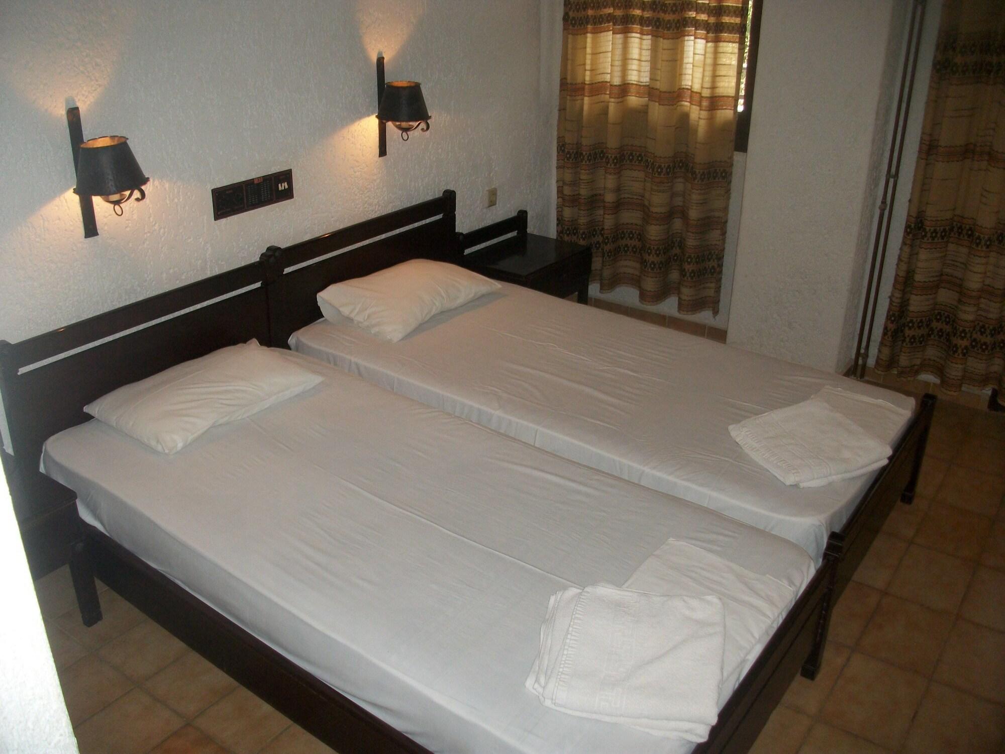 Efi Hotel Malia Exterior foto