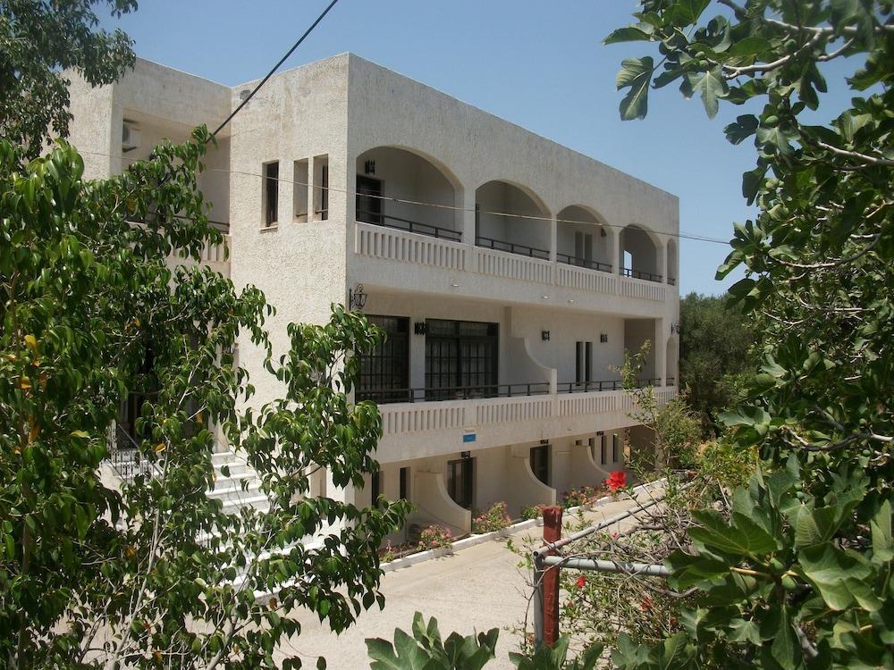 Efi Hotel Malia Exterior foto