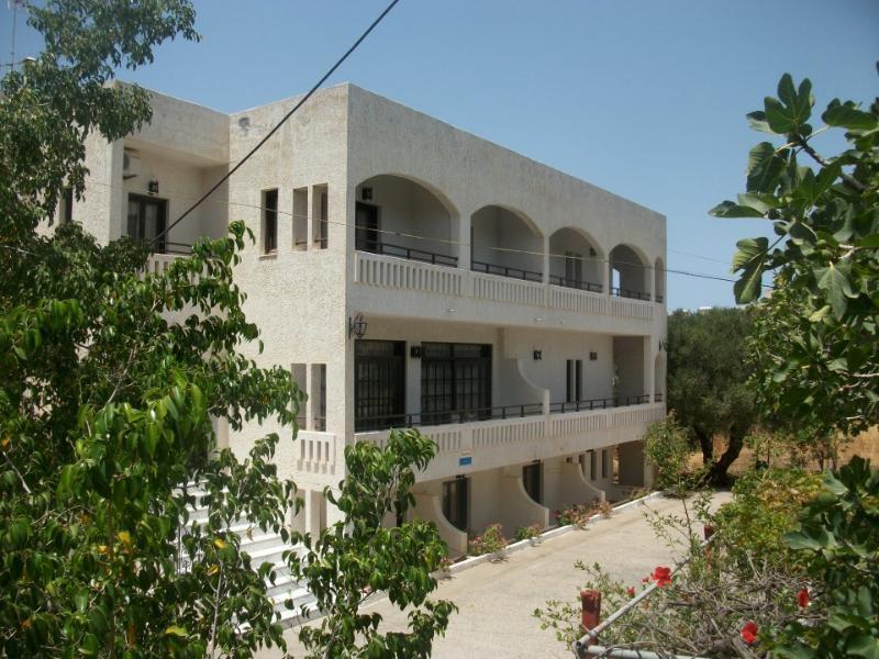 Efi Hotel Malia Exterior foto