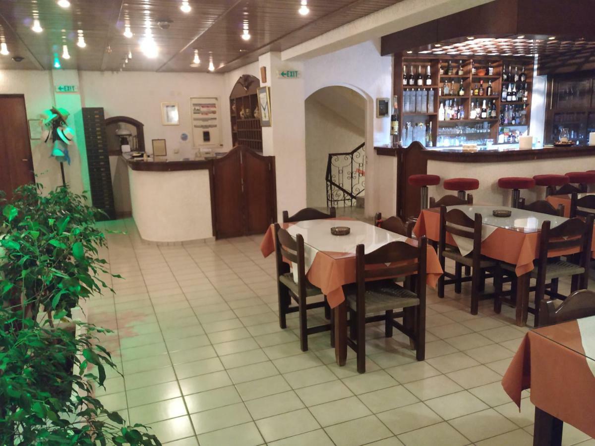Efi Hotel Malia Exterior foto